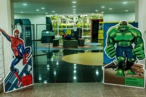 34117101852_410ff51ff2_z-300x200